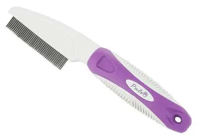 A fine-toothed comb is ideal for the ears, leg joints, and underbelly A fine-toothed comb is ideal for the ears, leg joints, and underbelly